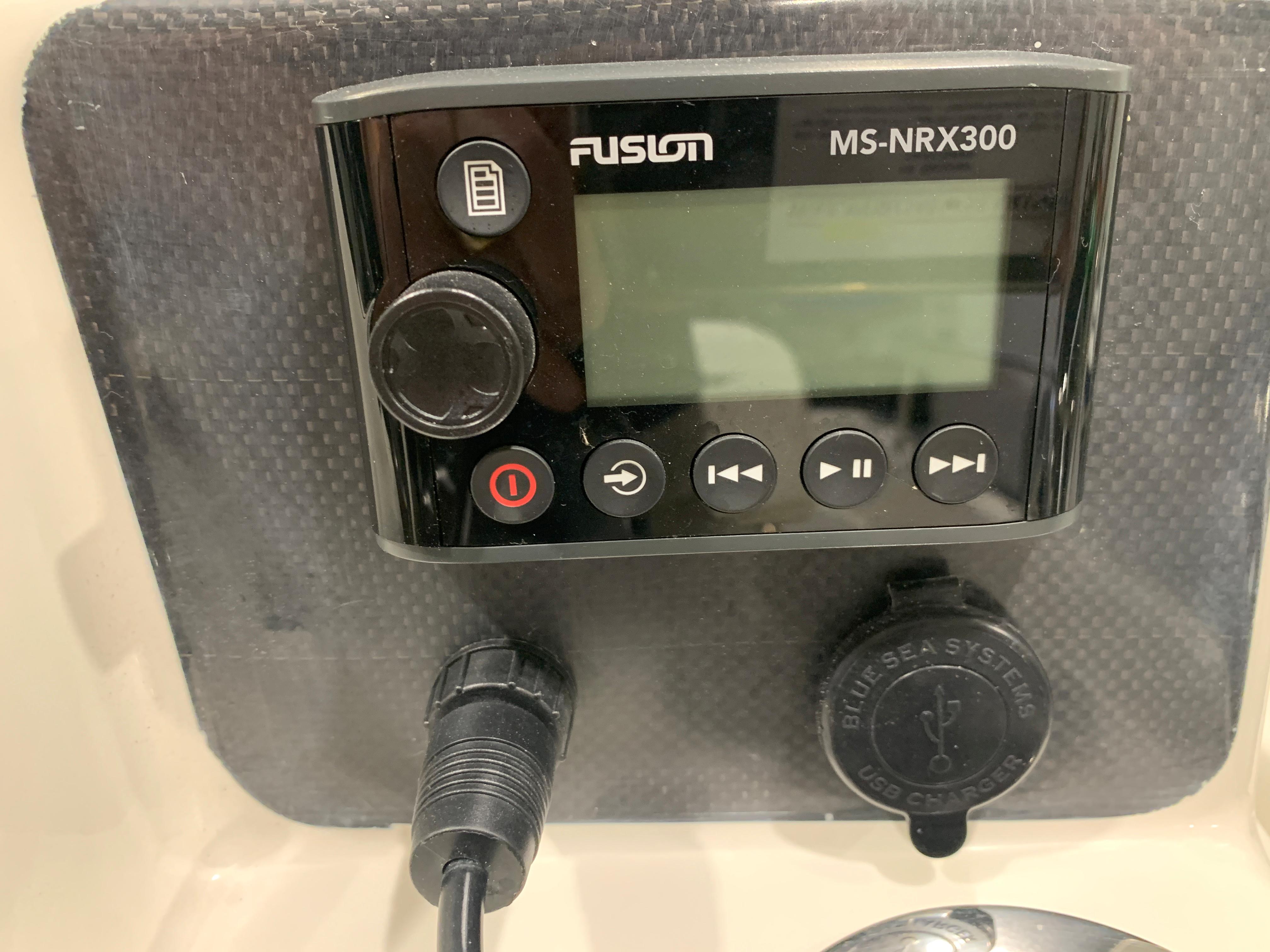Fusion helm remote
