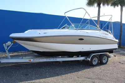 2018 Hurricane Sun Deck 2200