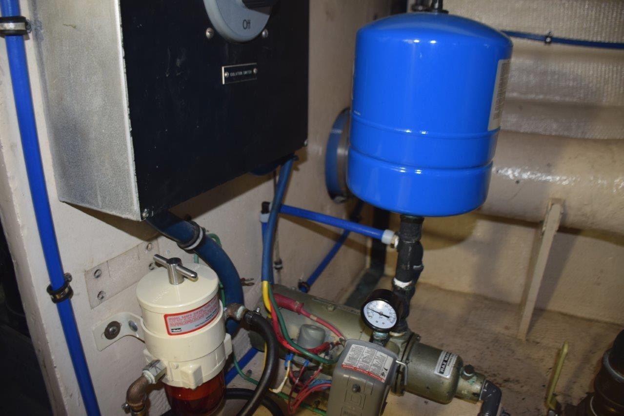 Rebuilt freshwater pump, new accumulator tank