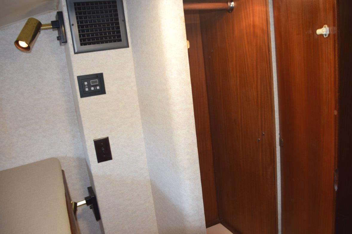 Guest stateroom closet