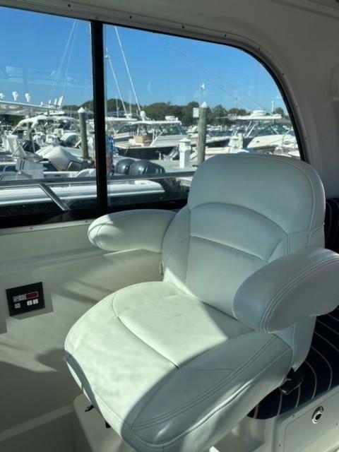 Helm Deck Air and Heat Thermostat and Helm Seat