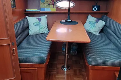 1989 Jefferson Aft Cabin