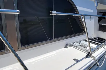 1989 Jefferson Aft Cabin