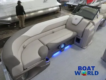 2024 Tahoe LTZ 2385 Elite Cruise Windshield Tritoon Pontoon &