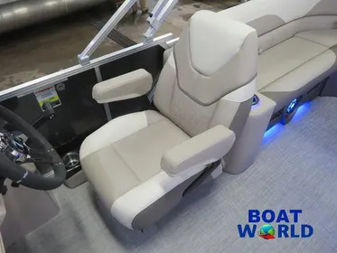 2024 Tahoe LTZ 2385 Elite Cruise Windshield Tritoon Pontoon &