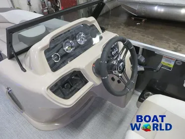 2024 Tahoe LTZ 2385 Elite Cruise Windshield Tritoon Pontoon &