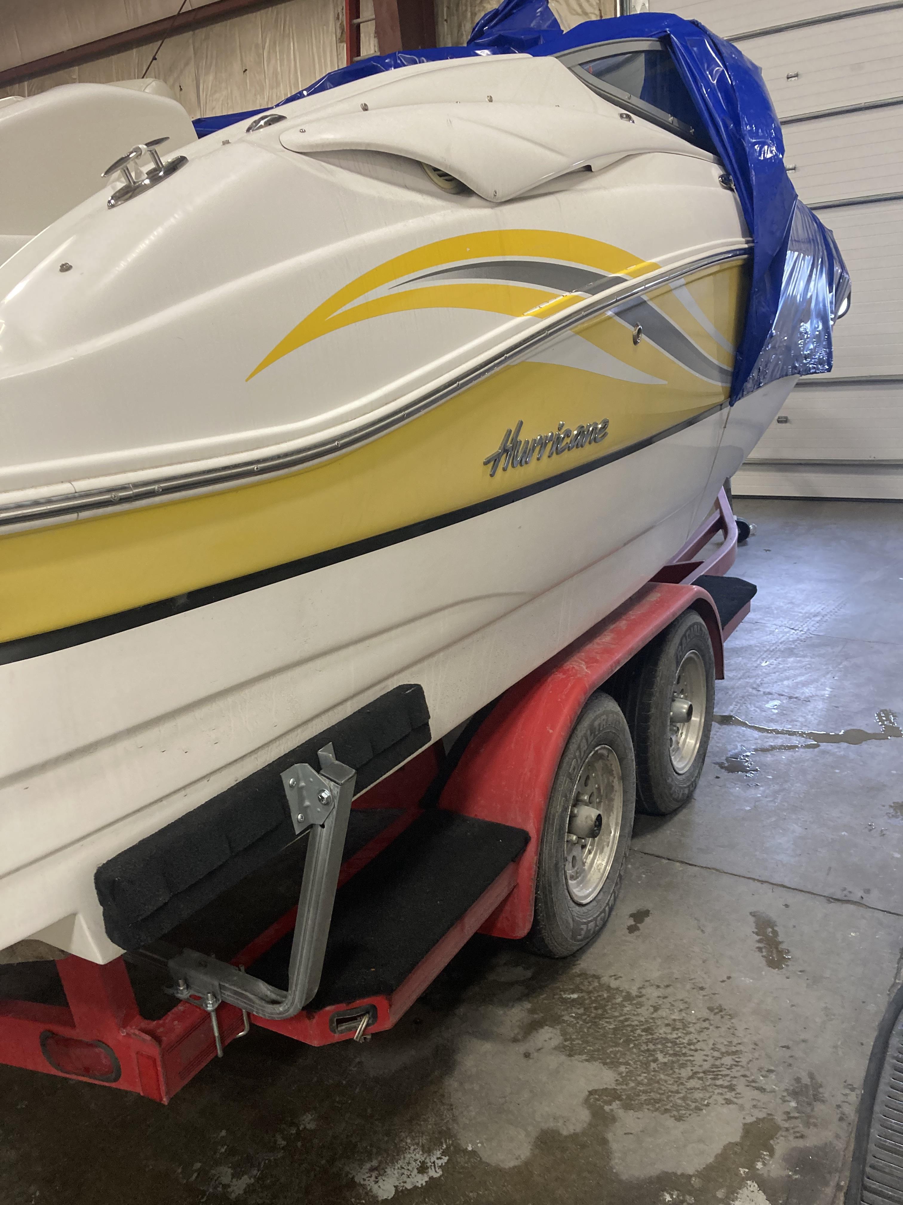 Used 2013 Hurricane SD 2200 I/O, 48045 Harrison Township - Boat Trader