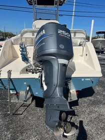 2007 Cobia 235CC