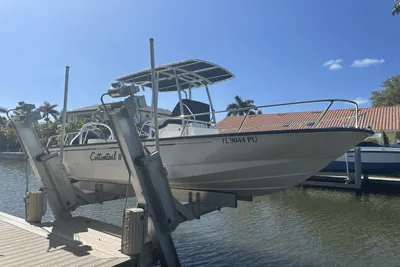 2014 Boston Whaler 210 Montauk