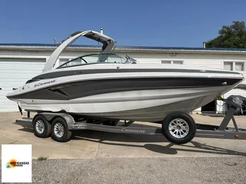 2023 Crownline E255