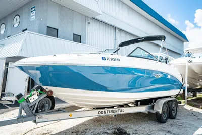 2021 Sea Ray 250 SDX Outboard