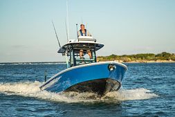 2023 Everglades 273 Center Console