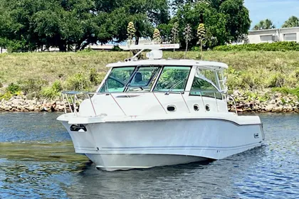 2019 Boston Whaler 345 Conquest