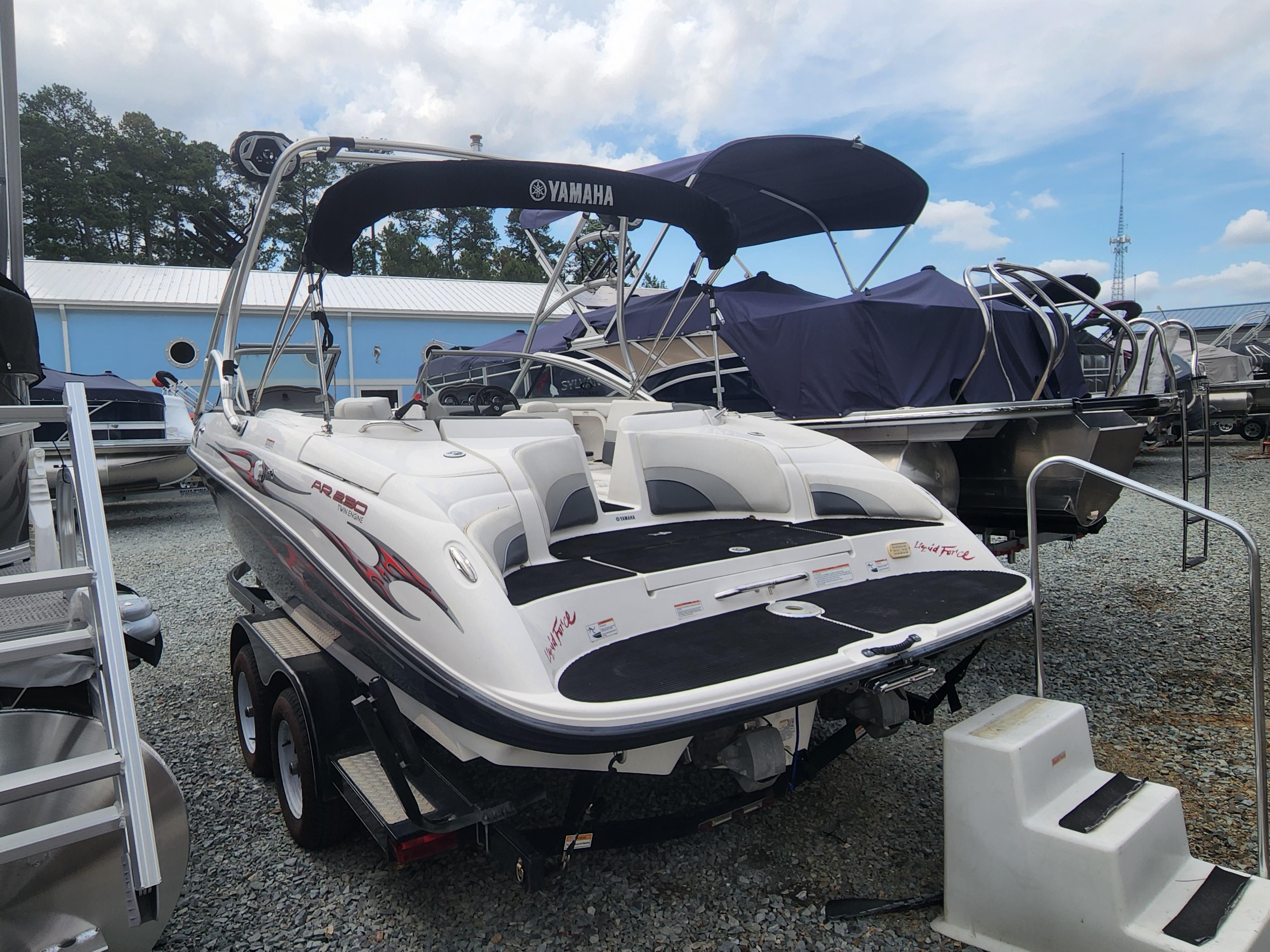 2005 Yamaha Boats Yamaha AR 230 HO