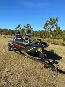 2024 Tracker Bass Tracker Classic XL