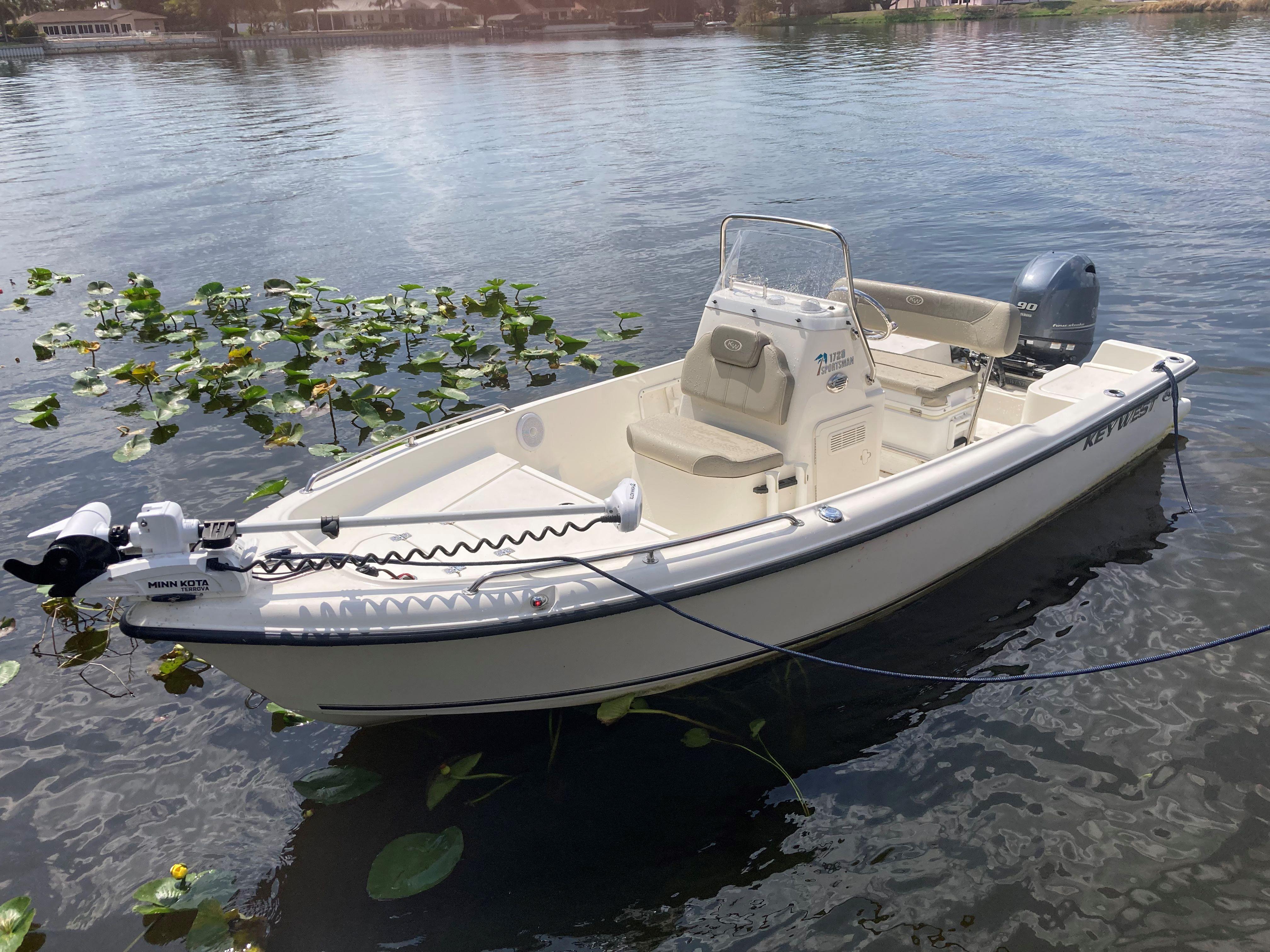 2022 Key West 1720 Center Console