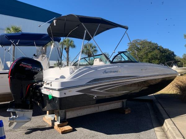 2016 Hurricane SunDeck 187 OB Deck for sale - YachtWorld