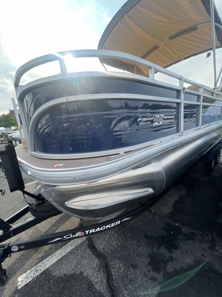 Research 2018 - Sun Tracker - Fishin- Barge 22 DLX on iboats.com