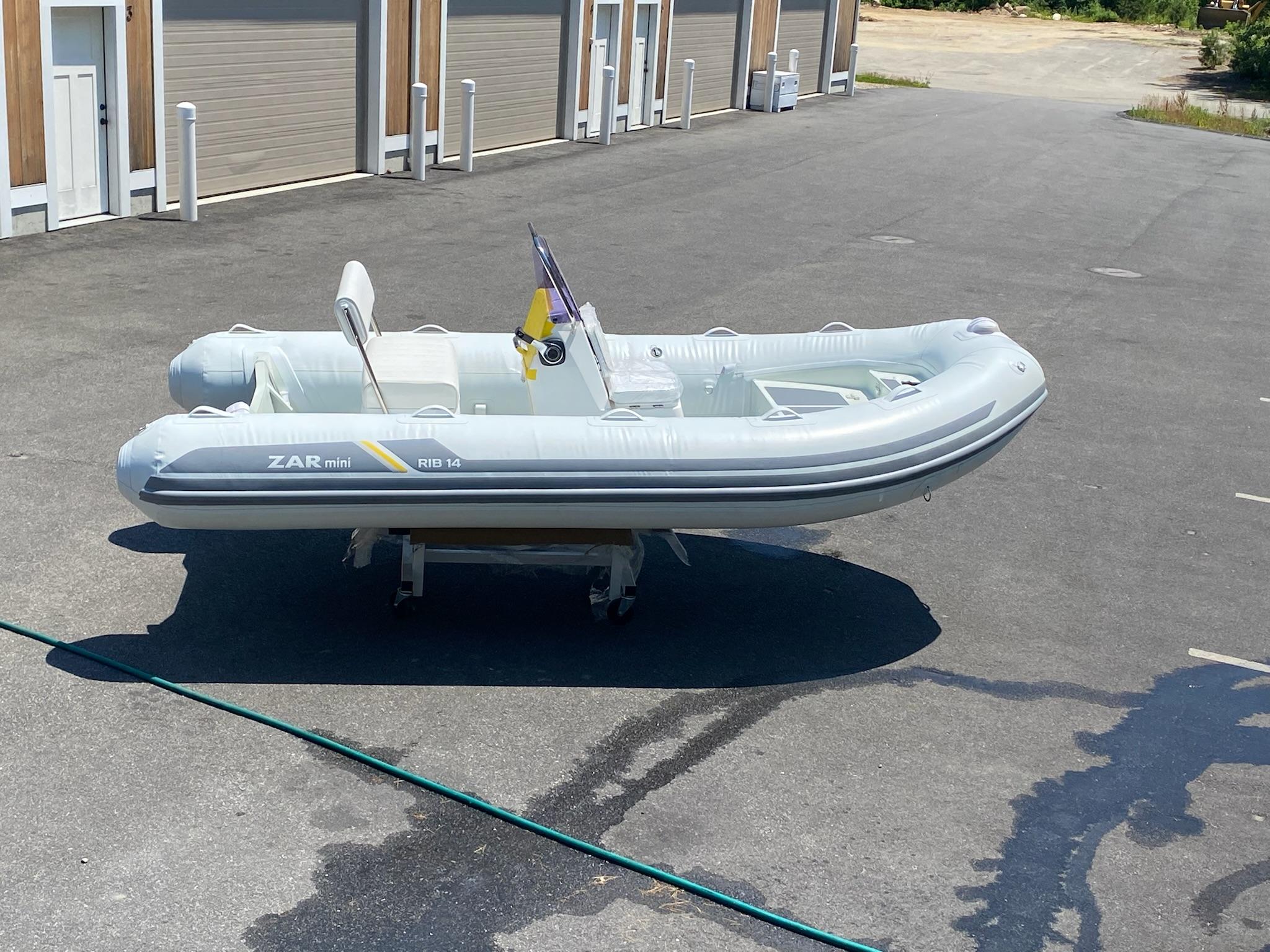 RIB 14 rigged with console