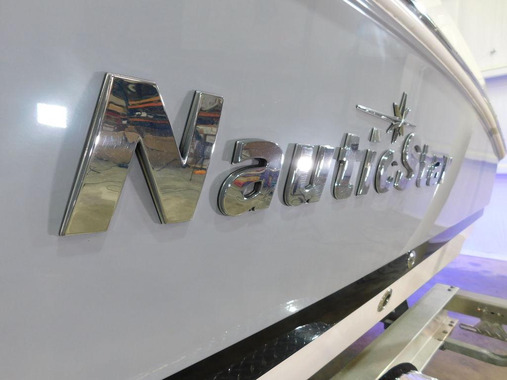 2023 NauticStar 251 Hybrid