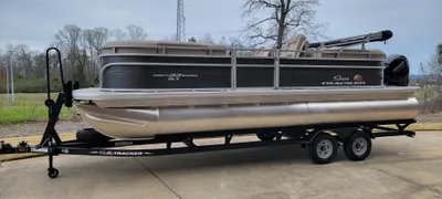 2024 Sun Tracker Party Barge 22 DLX
