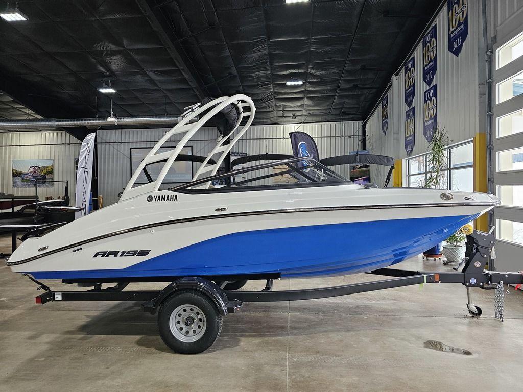 New 2024 Yamaha Boats AR195, 64640 Gallatin Boat Trader