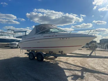 1996 Sea Ray 215 Express Cruiser