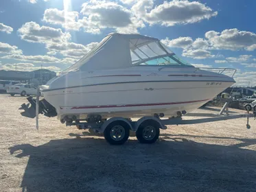 1996 Sea Ray 215 Express Cruiser