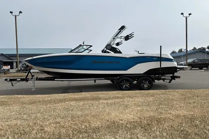 2023 MasterCraft NXT23