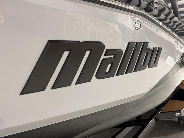 2024 Malibu 25 LSV