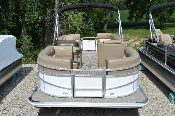 Repossessed pontoon deals boats for sale