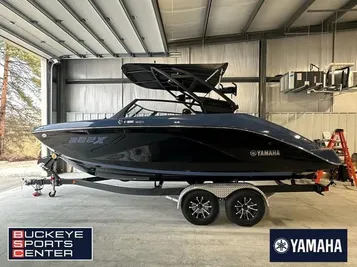 2024 Yamaha Boats 222XD