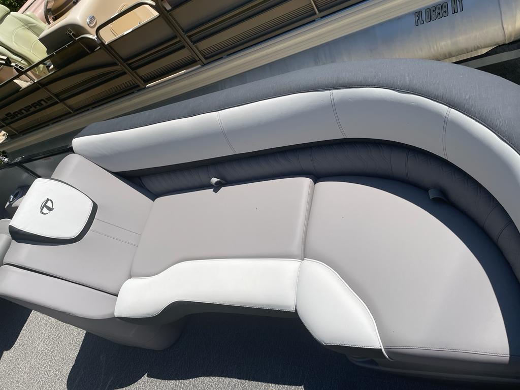 2022 Tahoe Pontoon Cascade 2385 Versatile Rear Lounger