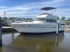 1984 Sea Ray 360 Aft Cabin