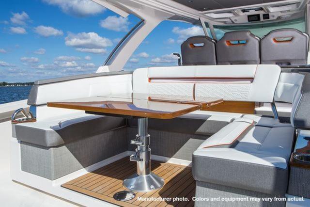 2024 Tiara Yachts 38 Luxury Sport