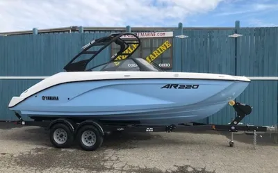 2024 Yamaha Boats AR220