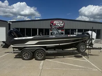 2022 Skeeter WX1910