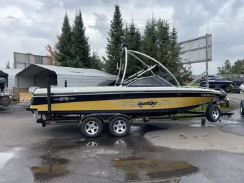 2003 Malibu 23' Wakesetter XTi