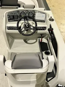 2023 Tahoe Pontoon LTZ Quad Lounger