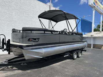 2024 Avalon 2385 Venture 85 Quad Lounger Tritoon