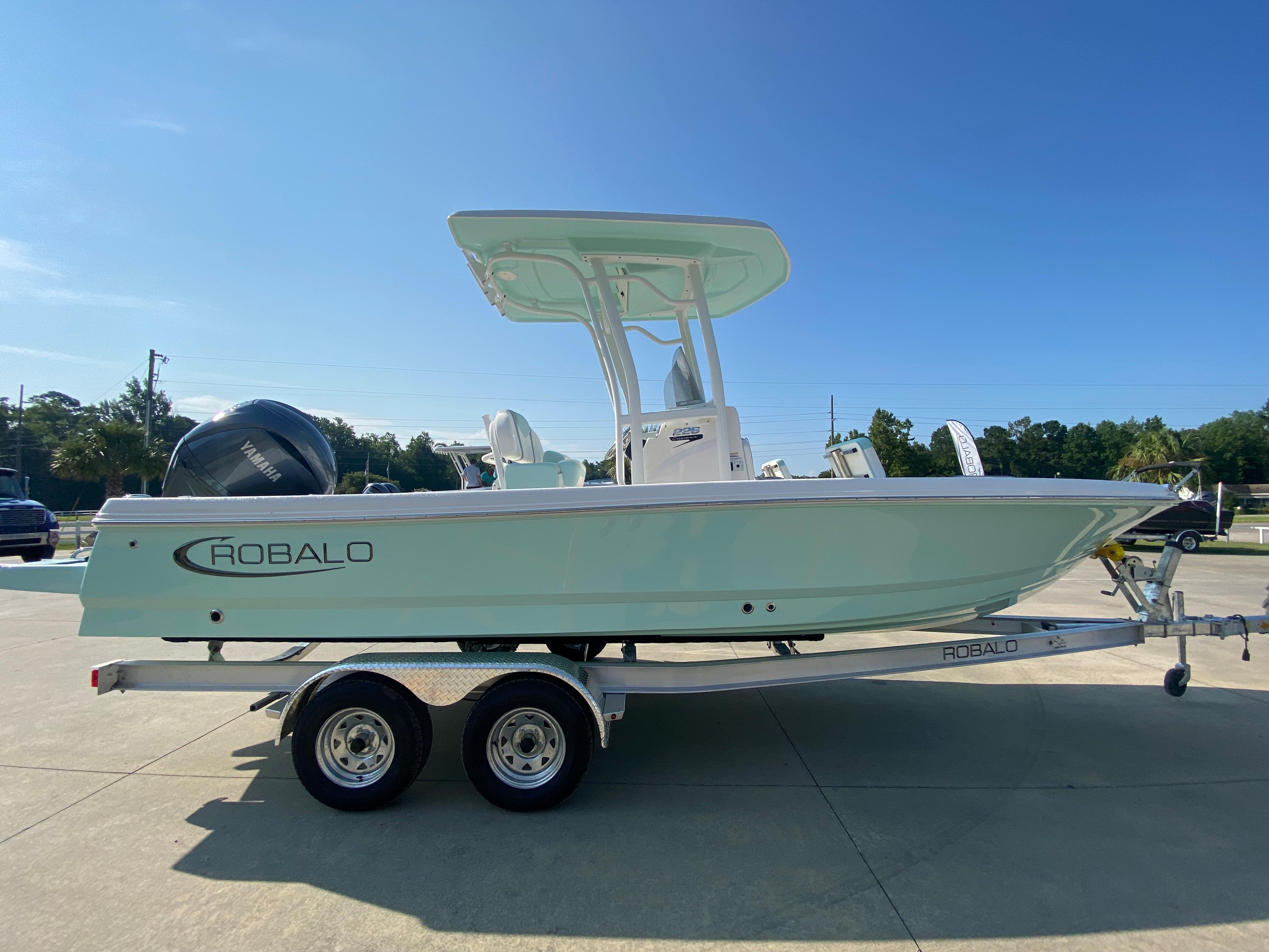 Shop New 2024 Robalo 226 Cayman For Sale In Morehead City BoatTrader