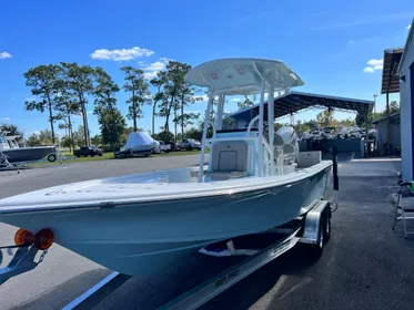 2024 Sea Pro 230 Bay