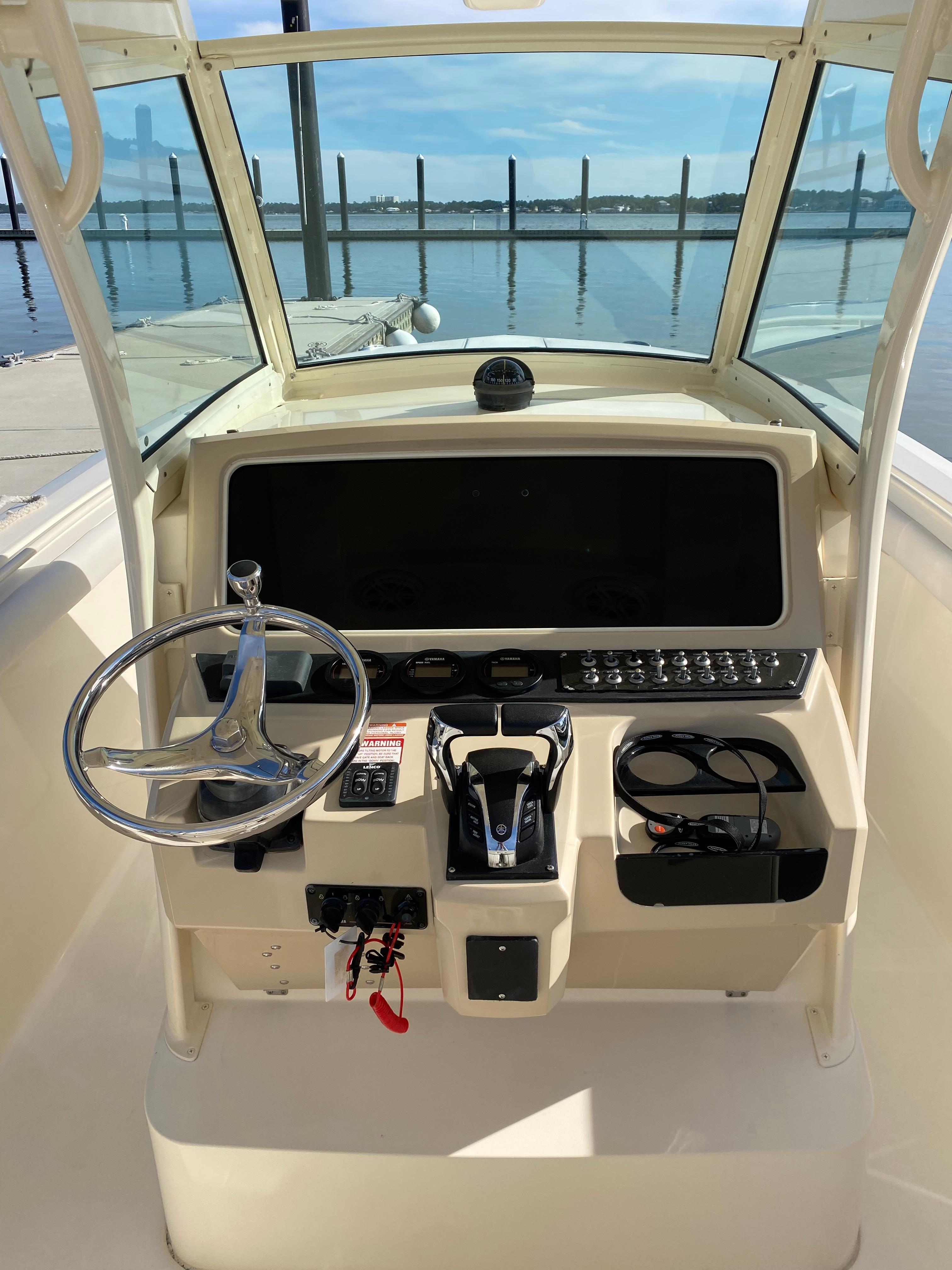 2012 Scout 275 XSF  Helm 1
