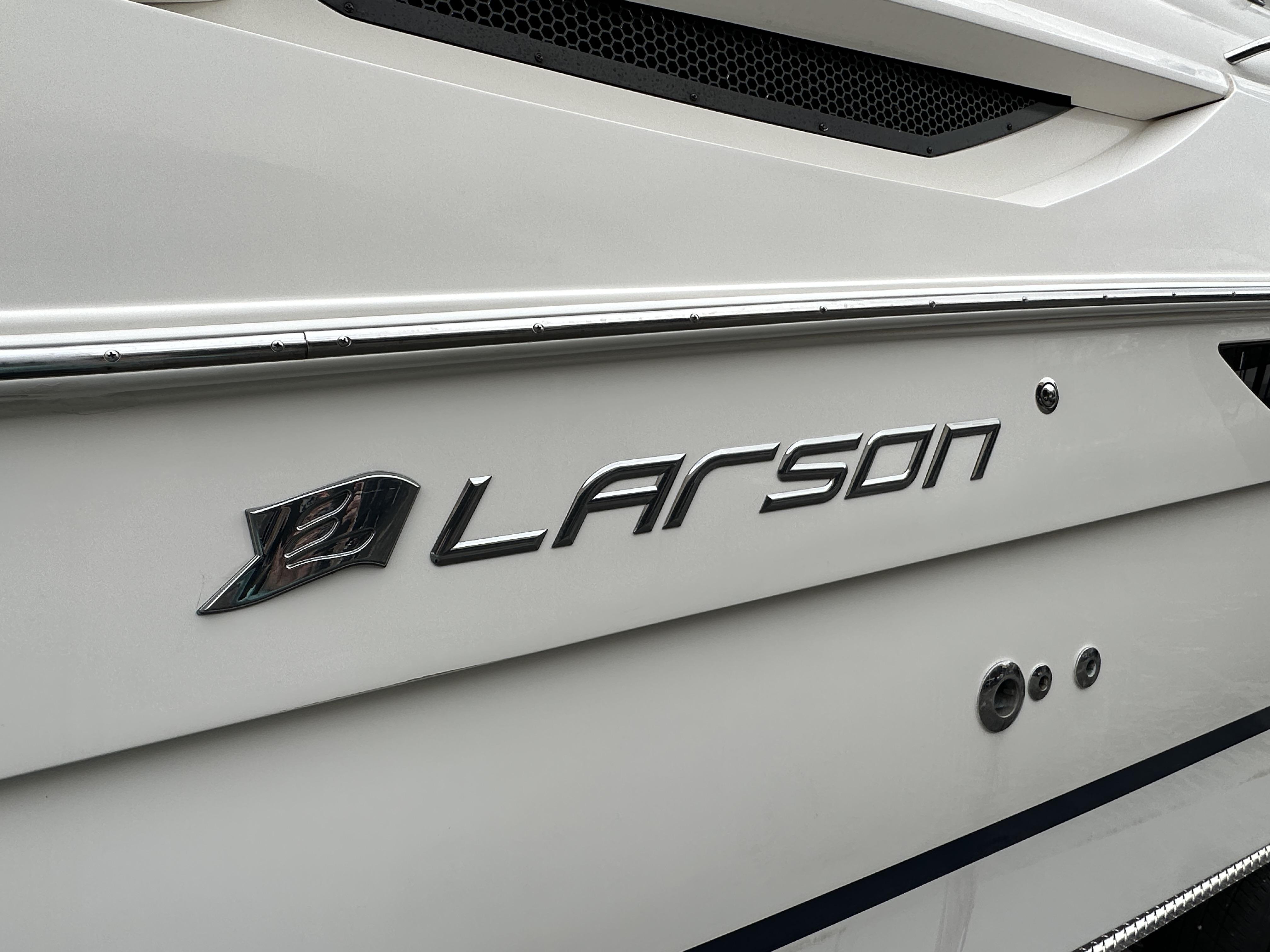 2017 Larson Cabrio 315