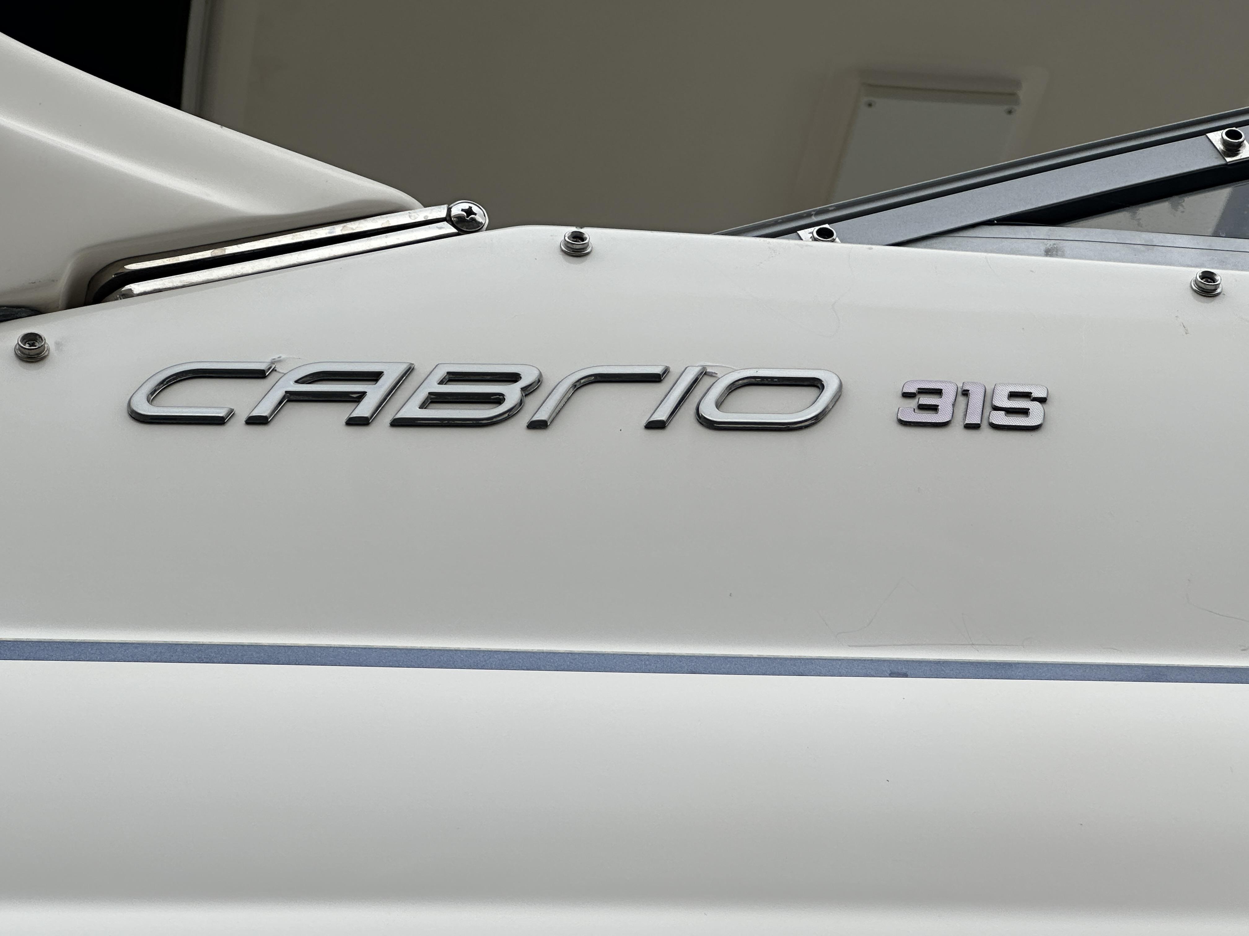 2017 Larson Cabrio 315