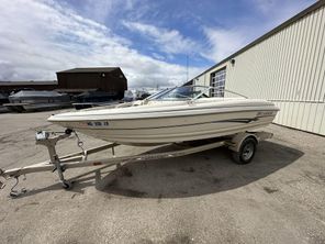 2002 Larson SEI 180 4.3L