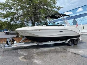 2020 Sea Ray 250 SDX