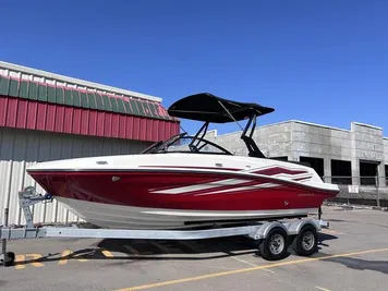 2020 Bayliner VR5 Bowrider