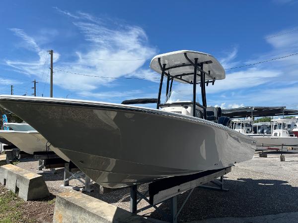 New 2025 Tidewater 2300 Carolina Bay, 33711 Saint Petersburg - Boat Trader