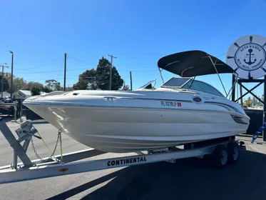 2001 Sea Ray 240 Sundeck